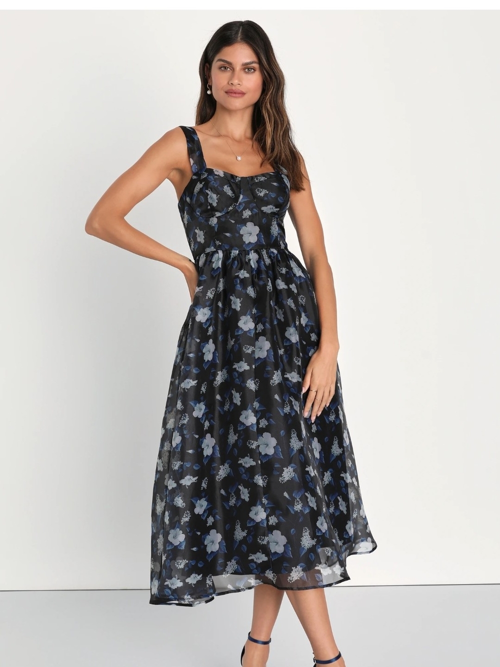 Lulu's Black and Blue Floral Midi Dress Size Medium